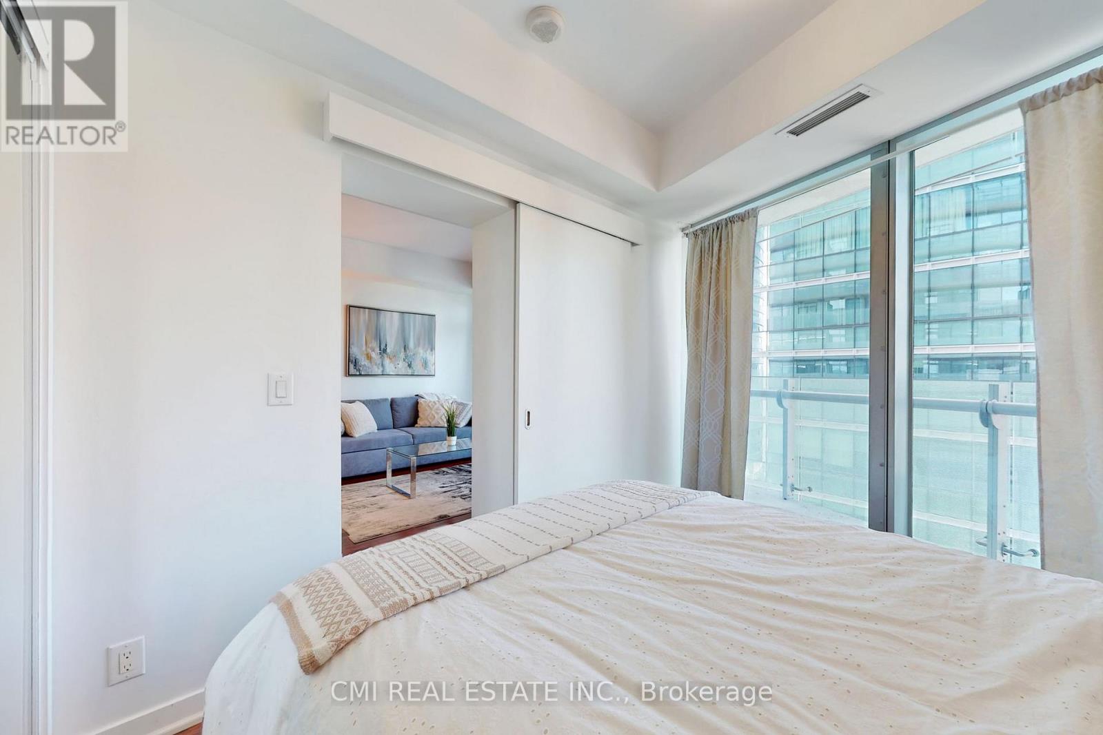 3610 - 14 York Street, Toronto, Ontario  M5J 2Z2 - Photo 4 - C12489942