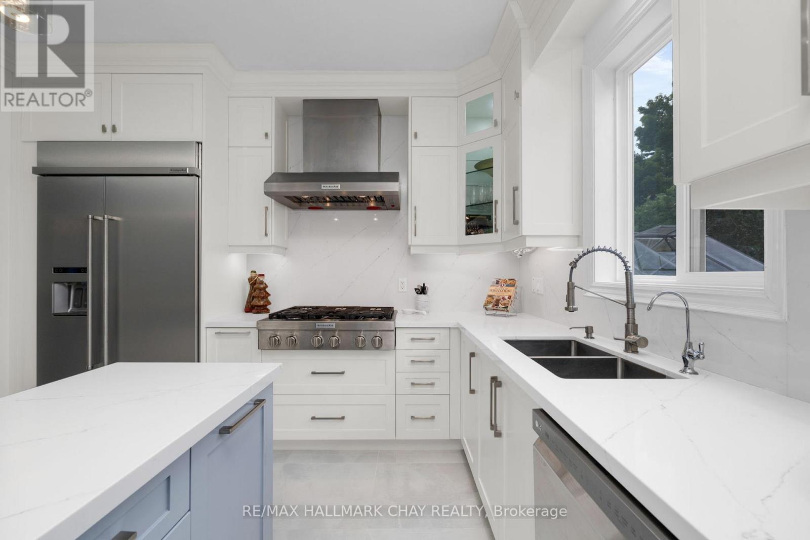 90 Birkhall Place, Barrie, Ontario  L4N 0K2 - Photo 9 - S12286154