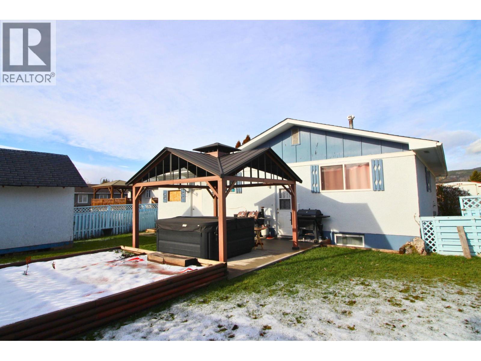 3290 Gillespie Road, Houston, British Columbia  V0J 1Z0 - Photo 3 - R3062717