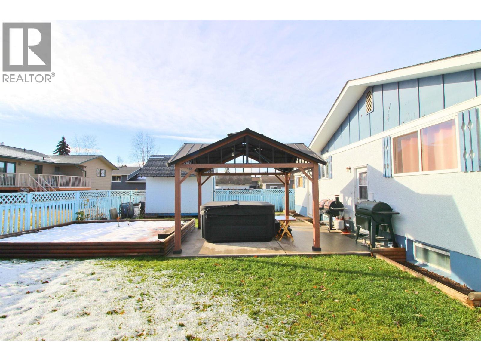 3290 Gillespie Road, Houston, British Columbia  V0J 1Z0 - Photo 7 - R3062717