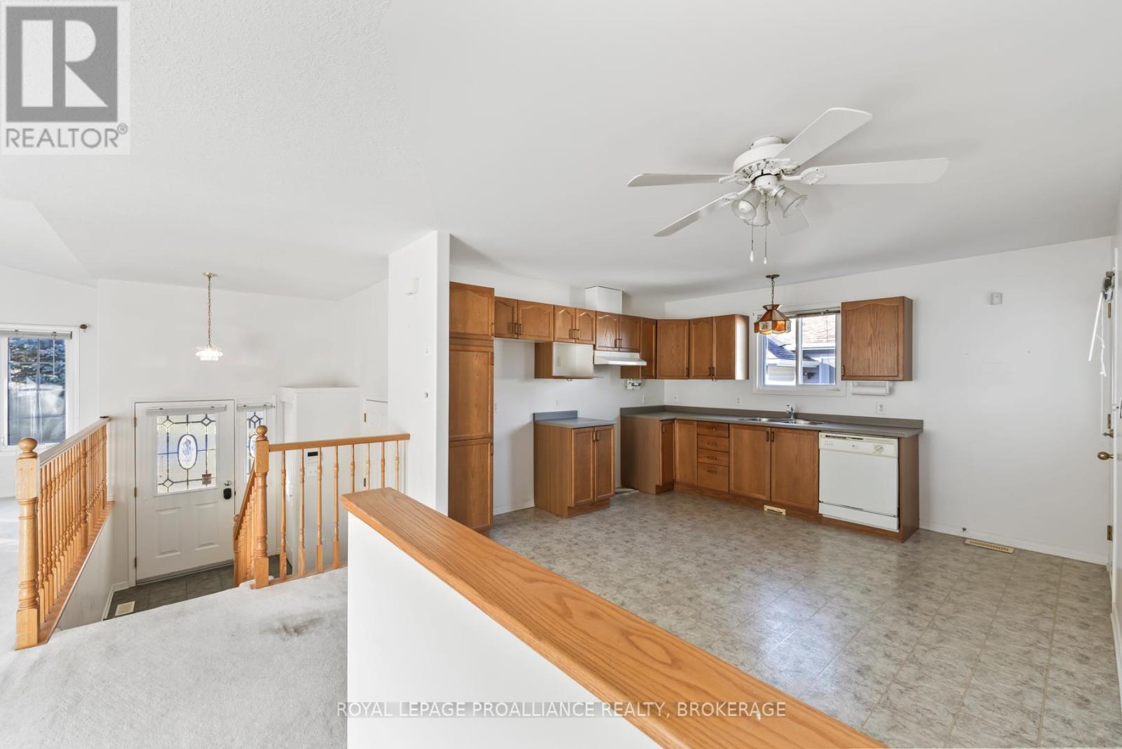 214 Ellesmeer Avenue, Kingston (City Northwest), Ontario  K7P 3E4 - Photo 10 - X12489986