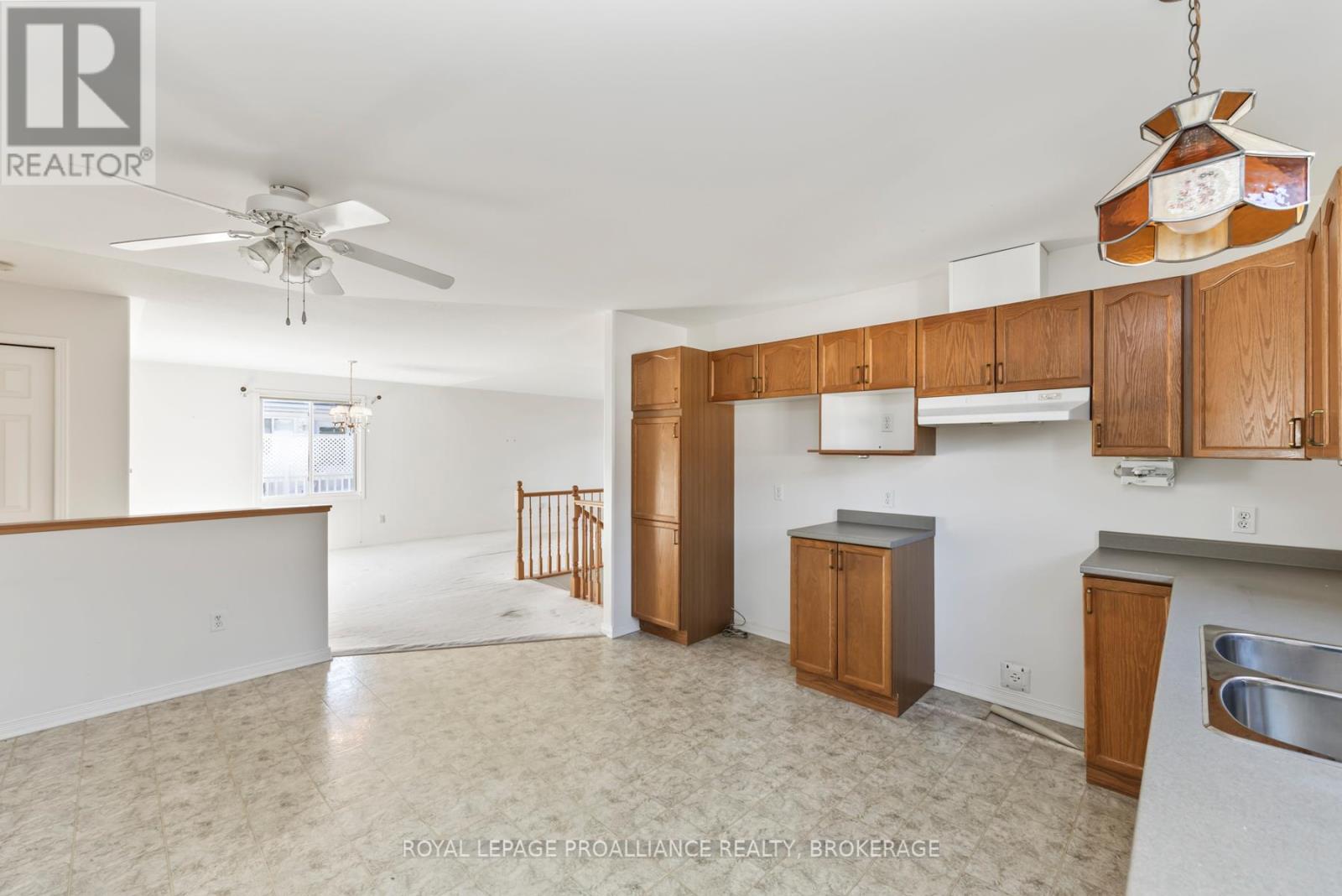 214 Ellesmeer Avenue, Kingston (City Northwest), Ontario  K7P 3E4 - Photo 12 - X12489986