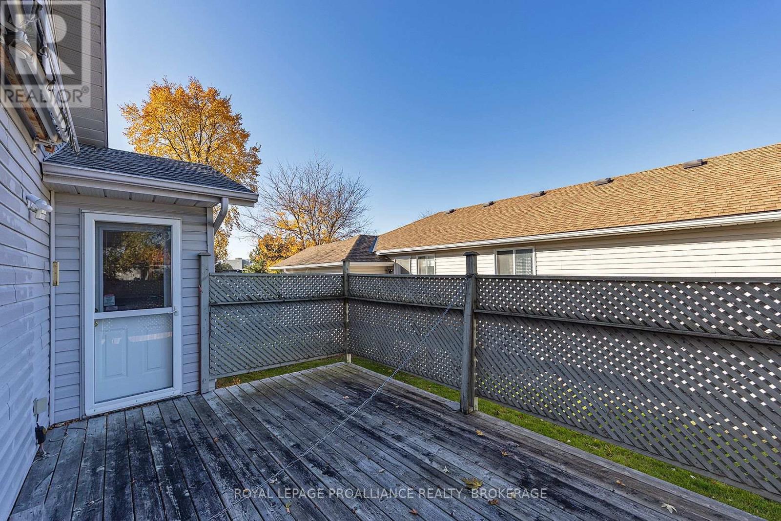 214 Ellesmeer Avenue, Kingston (City Northwest), Ontario  K7P 3E4 - Photo 14 - X12489986