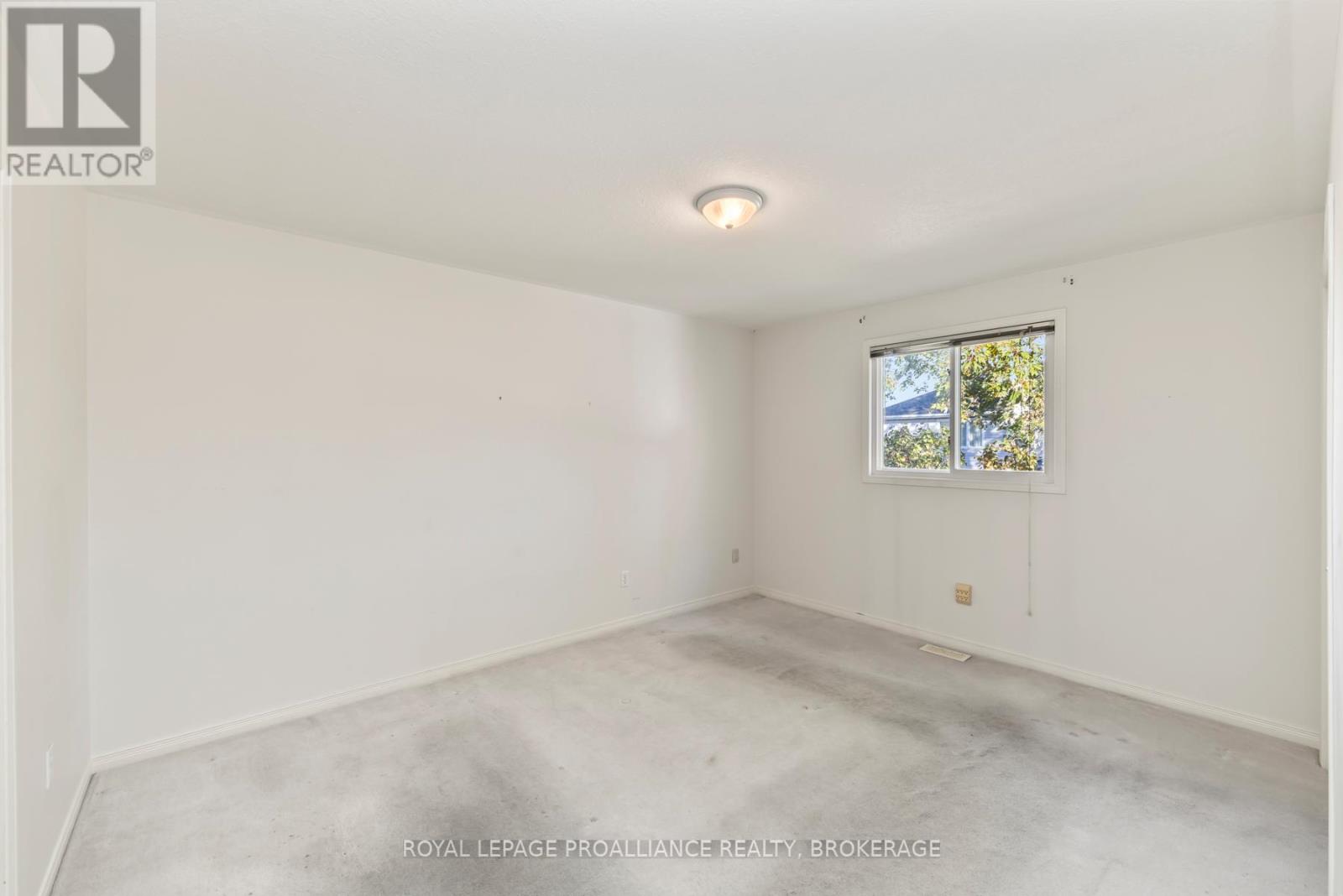 214 Ellesmeer Avenue, Kingston (City Northwest), Ontario  K7P 3E4 - Photo 20 - X12489986