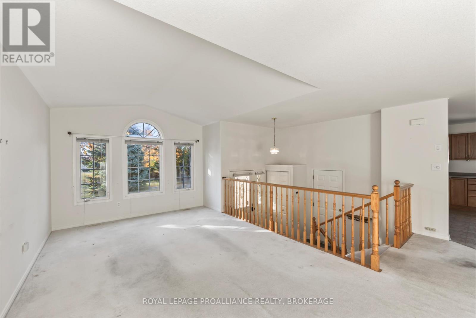 214 Ellesmeer Avenue, Kingston (City Northwest), Ontario  K7P 3E4 - Photo 6 - X12489986