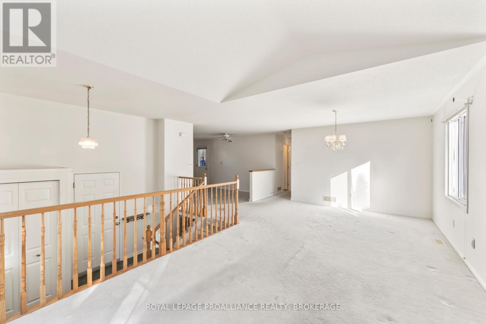 214 Ellesmeer Avenue, Kingston (City Northwest), Ontario  K7P 3E4 - Photo 7 - X12489986