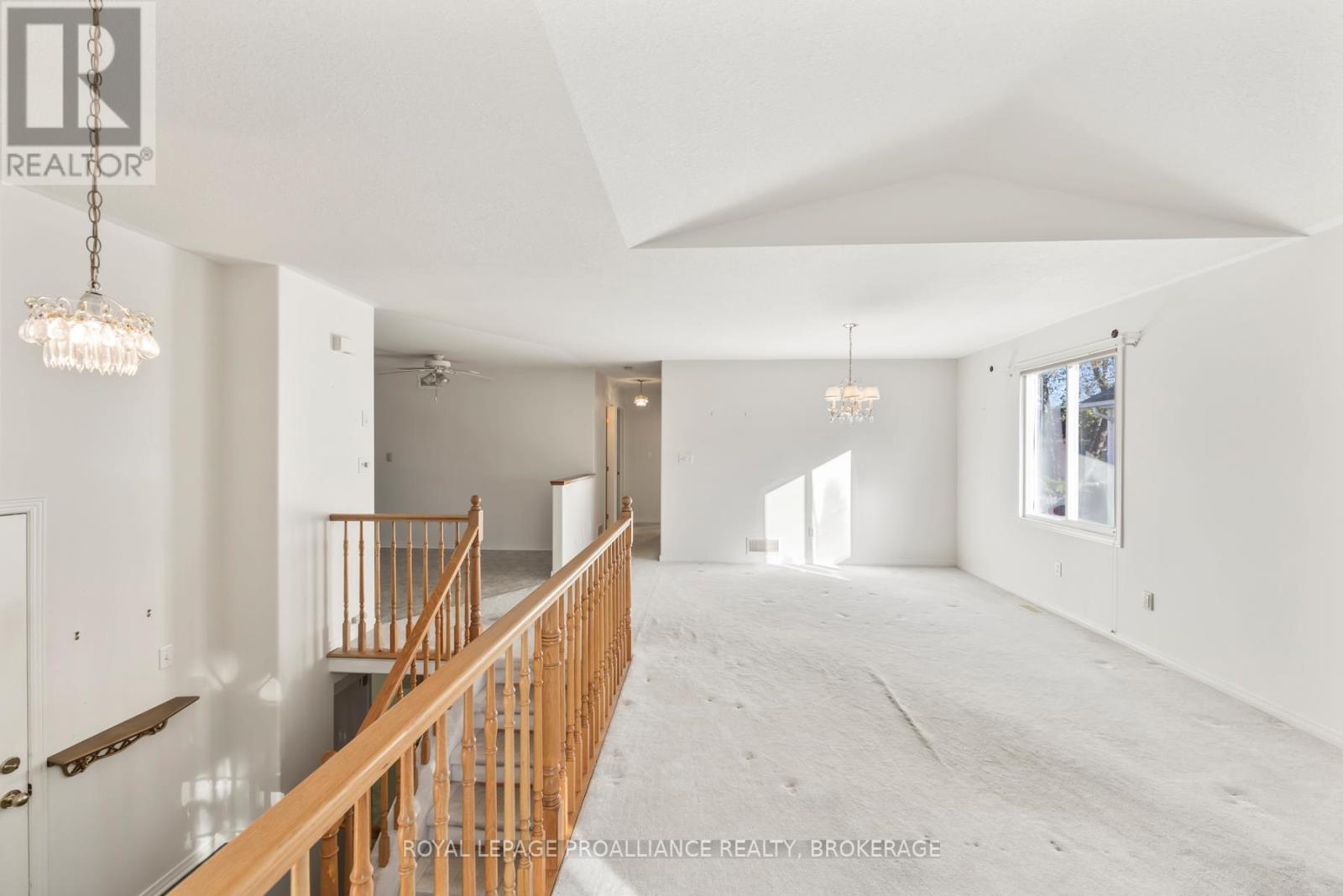 214 Ellesmeer Avenue, Kingston (City Northwest), Ontario  K7P 3E4 - Photo 8 - X12489986