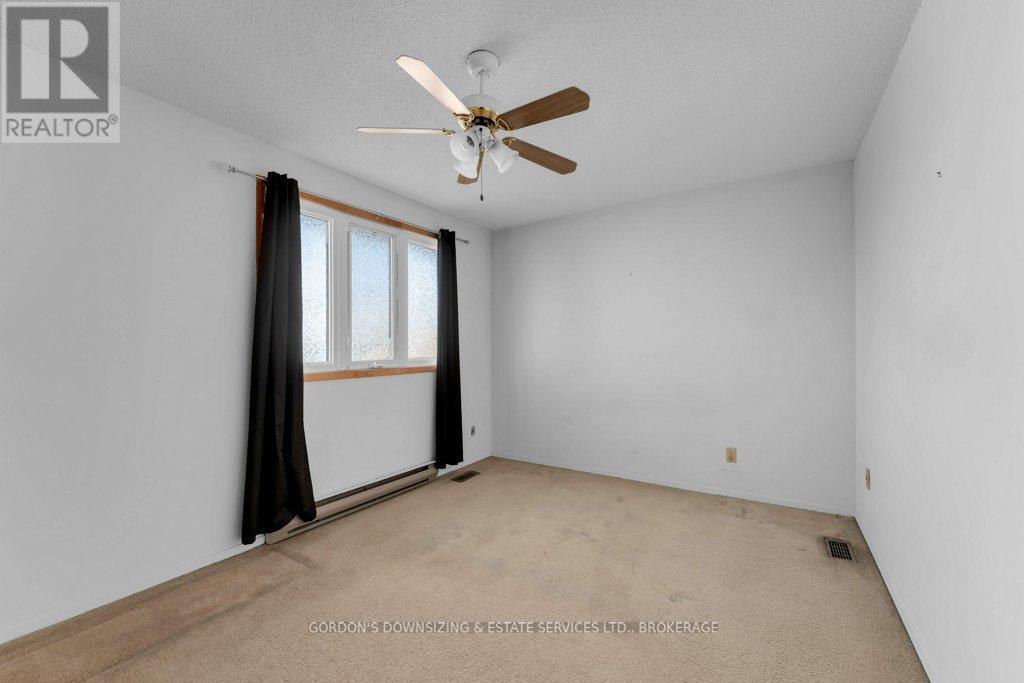 45 - 39 Coventry Crescent, Kingston (West Of Sir John A. Blvd), Ontario  K7M 7S8 - Photo 18 - X12490034