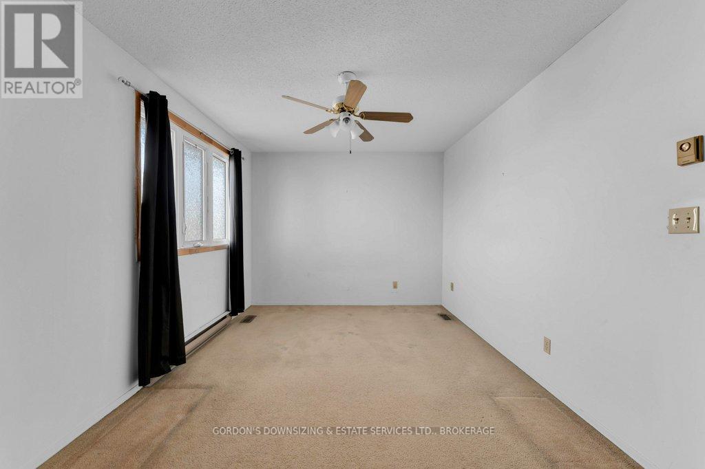 45 - 39 Coventry Crescent, Kingston (West Of Sir John A. Blvd), Ontario  K7M 7S8 - Photo 20 - X12490034