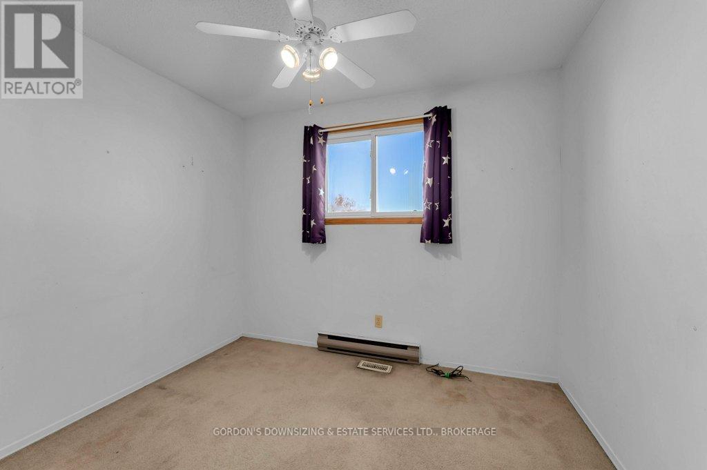 45 - 39 Coventry Crescent, Kingston (West Of Sir John A. Blvd), Ontario  K7M 7S8 - Photo 22 - X12490034