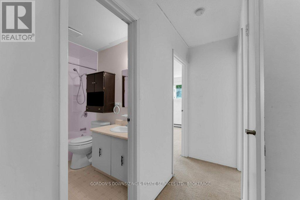 45 - 39 Coventry Crescent, Kingston (West Of Sir John A. Blvd), Ontario  K7M 7S8 - Photo 24 - X12490034