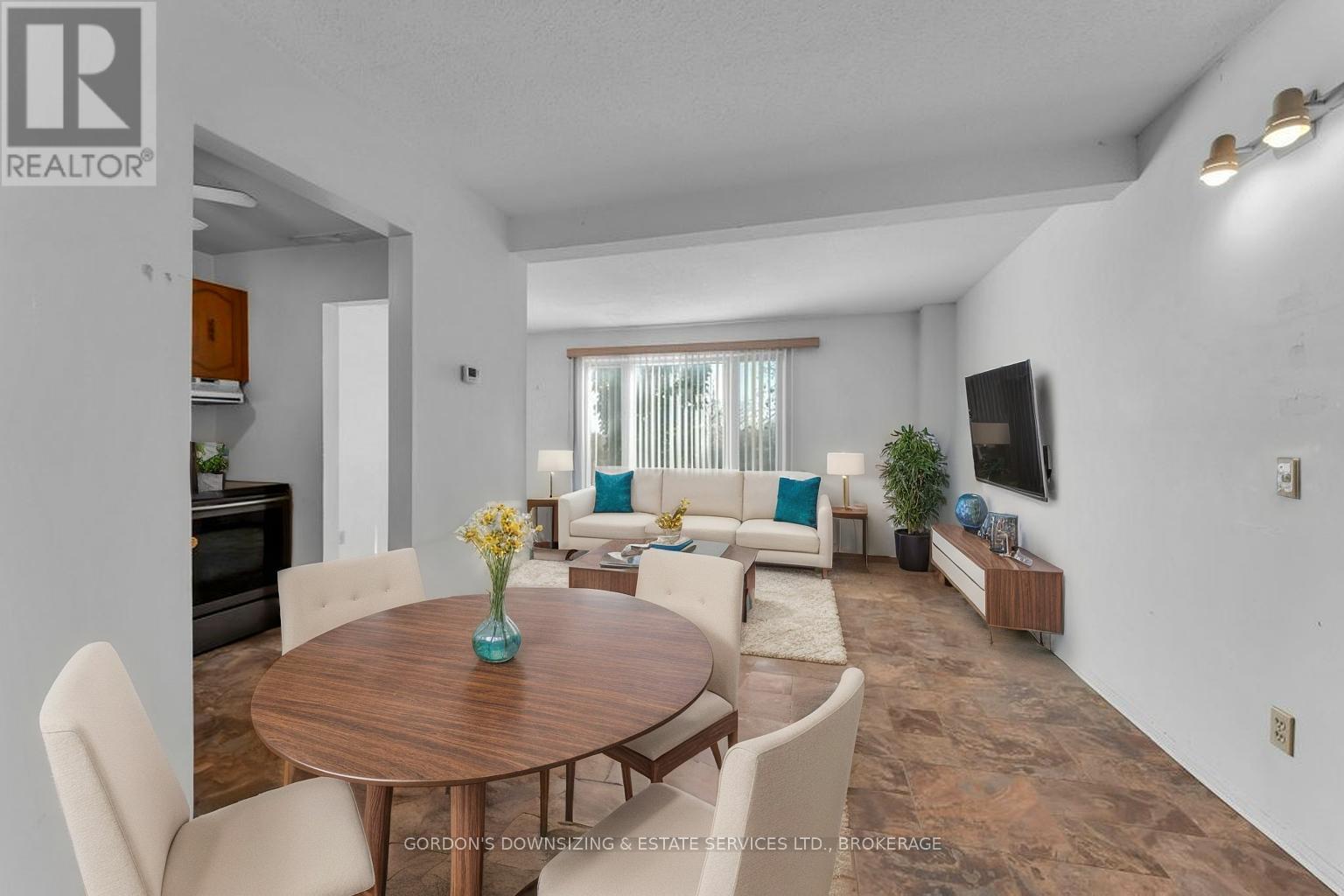 45 - 39 Coventry Crescent, Kingston (West Of Sir John A. Blvd), Ontario  K7M 7S8 - Photo 4 - X12490034