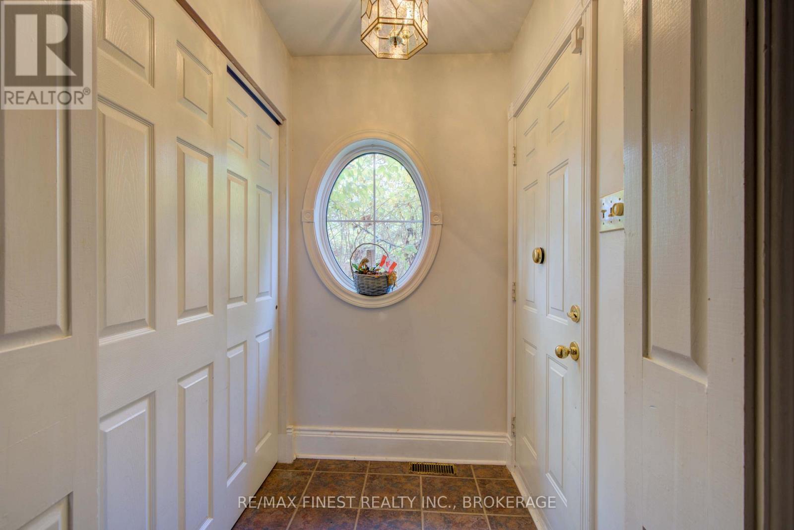 1128 Elizabeth Street, Frontenac (Frontenac Centre), Ontario  K0H 2P0 - Photo 20 - X12490234