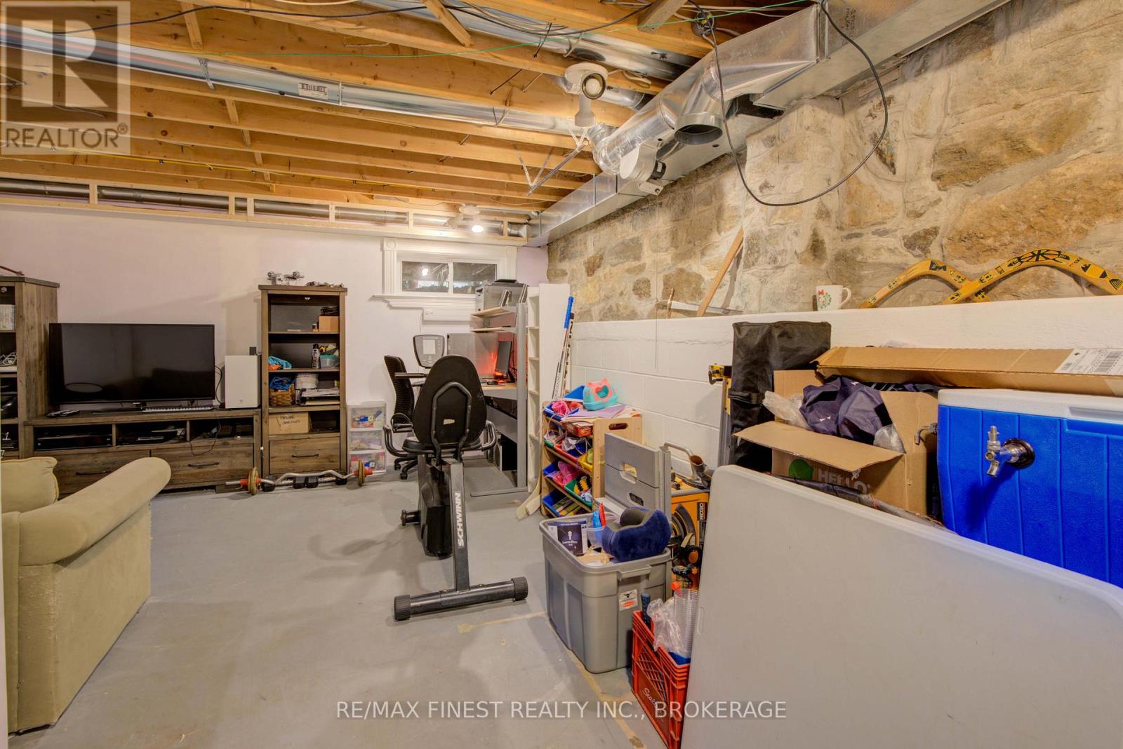 1128 Elizabeth Street, Frontenac (Frontenac Centre), Ontario  K0H 2P0 - Photo 22 - X12490234