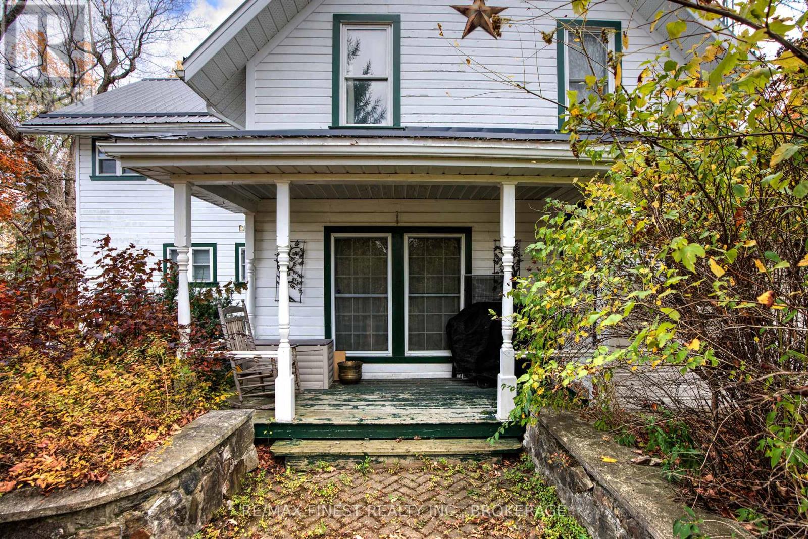 1128 Elizabeth Street, Frontenac (Frontenac Centre), Ontario  K0H 2P0 - Photo 3 - X12490234