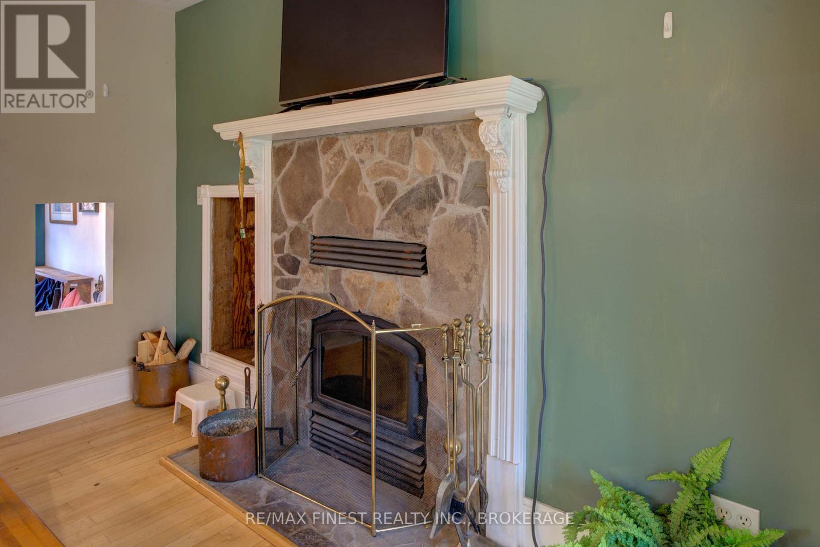 1128 Elizabeth Street, Frontenac (Frontenac Centre), Ontario  K0H 2P0 - Photo 8 - X12490234