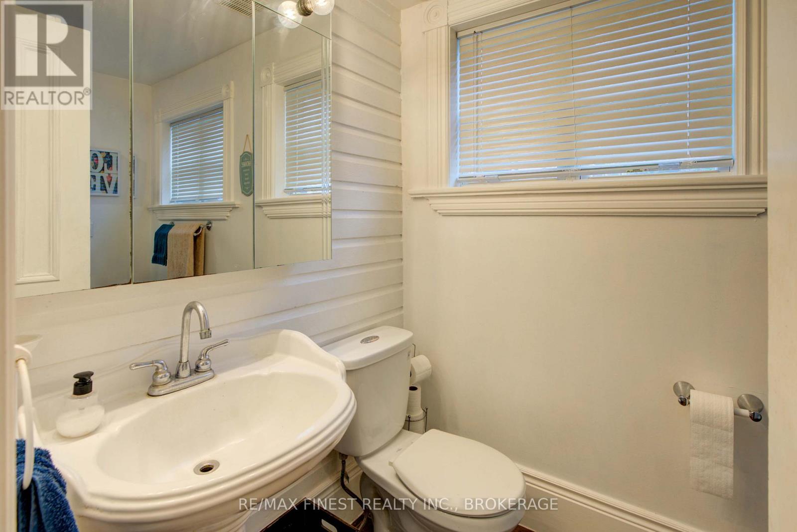 1128 Elizabeth Street, Frontenac (Frontenac Centre), Ontario  K0H 2P0 - Photo 9 - X12490234