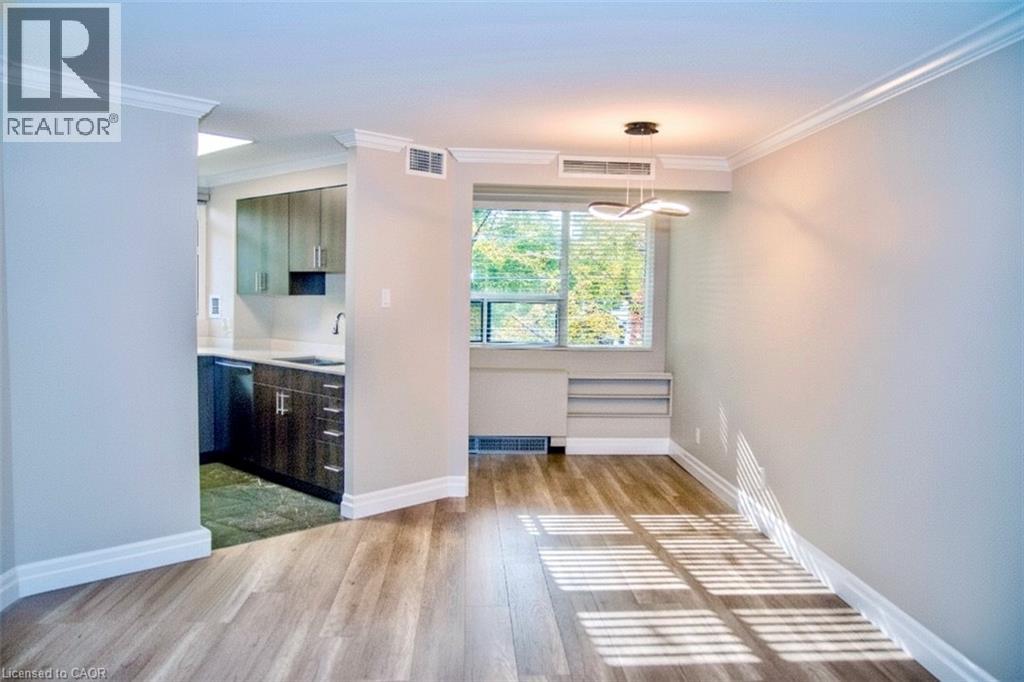 20 Ellen Street E Unit# 204, Kitchener, Ontario  N2H 6R7 - Photo 5 - 40784200