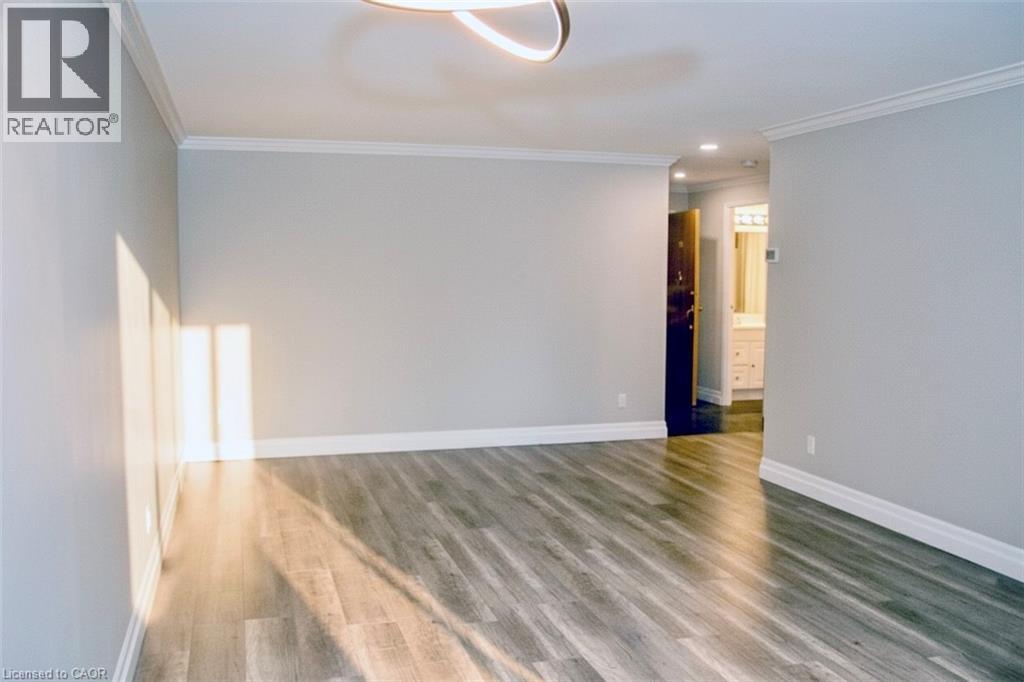 20 Ellen Street E Unit# 204, Kitchener, Ontario  N2H 6R7 - Photo 3 - 40784200