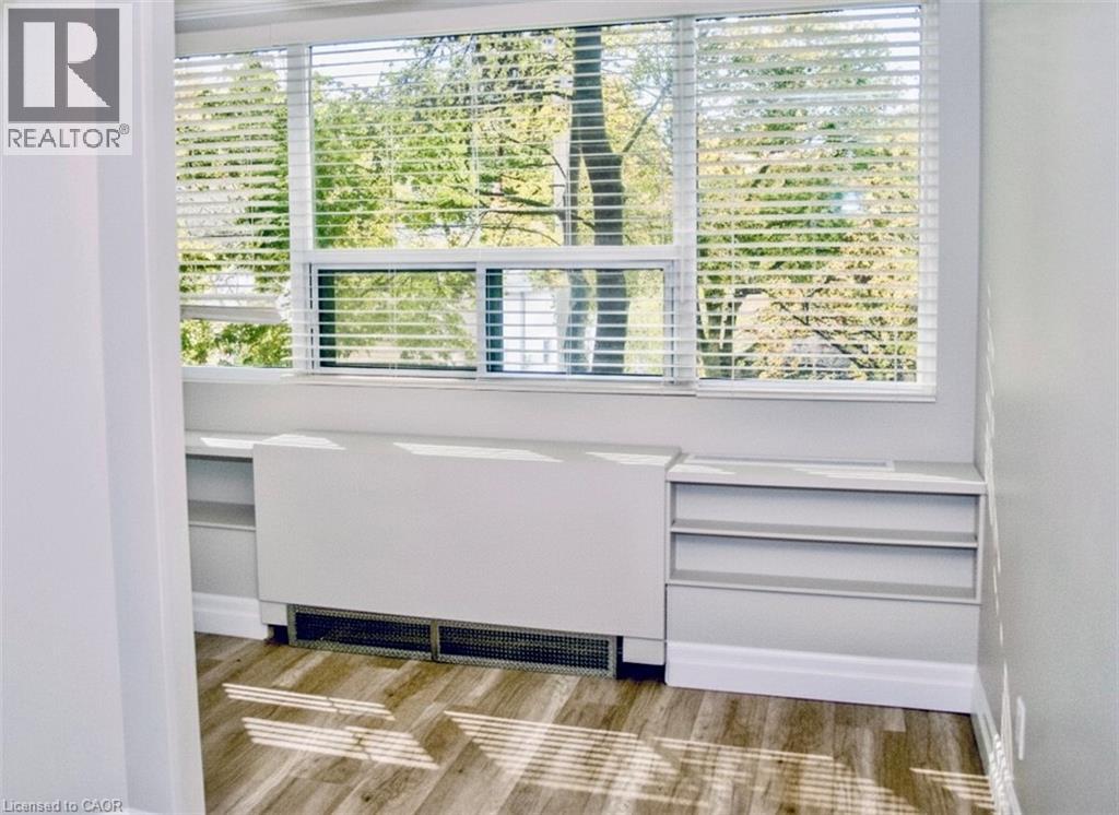 20 Ellen Street E Unit# 204, Kitchener, Ontario  N2H 6R7 - Photo 7 - 40784200