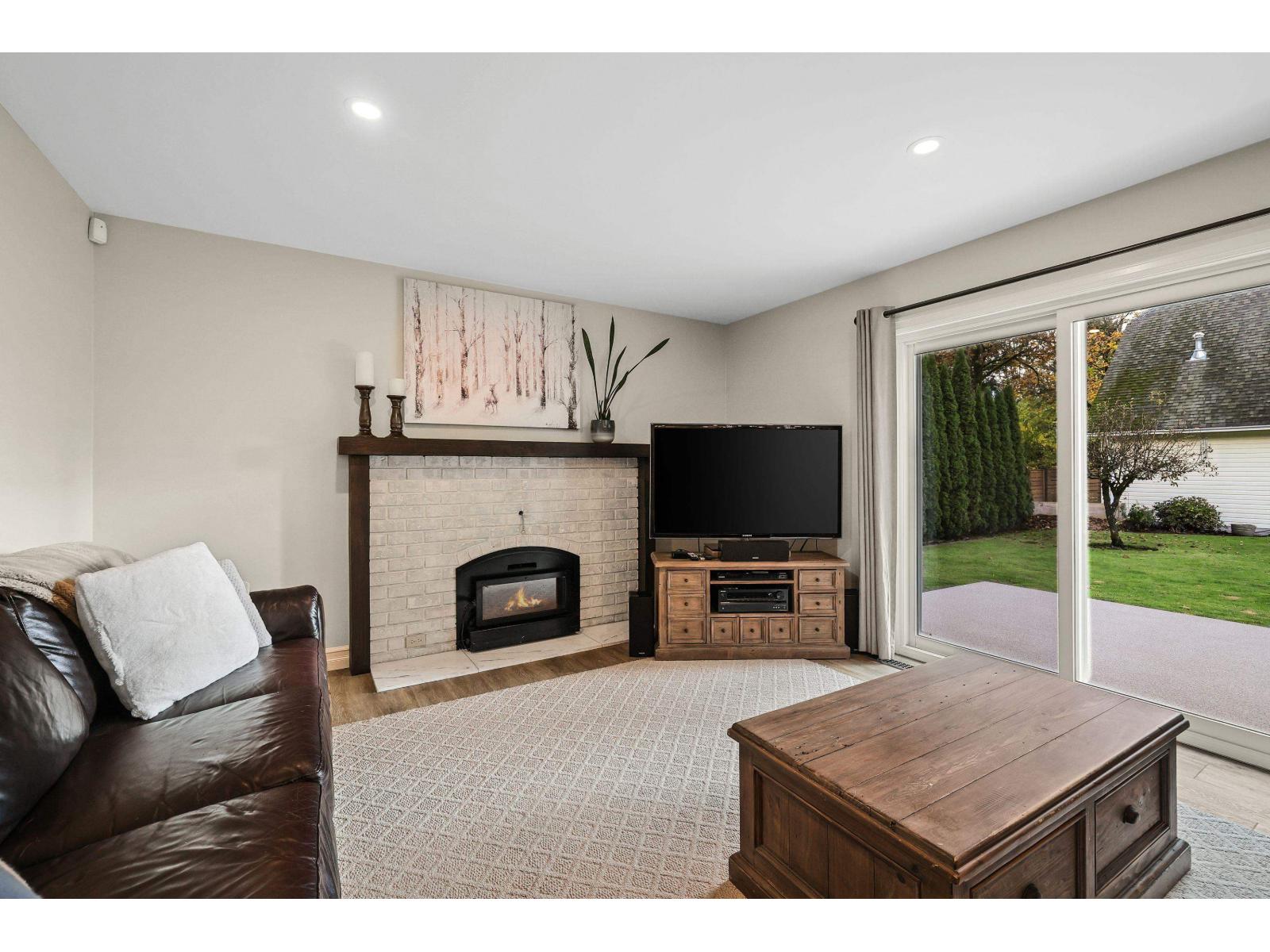 25160 58 Avenue, Langley, British Columbia  V4W 1G6 - Photo 3 - R3062959