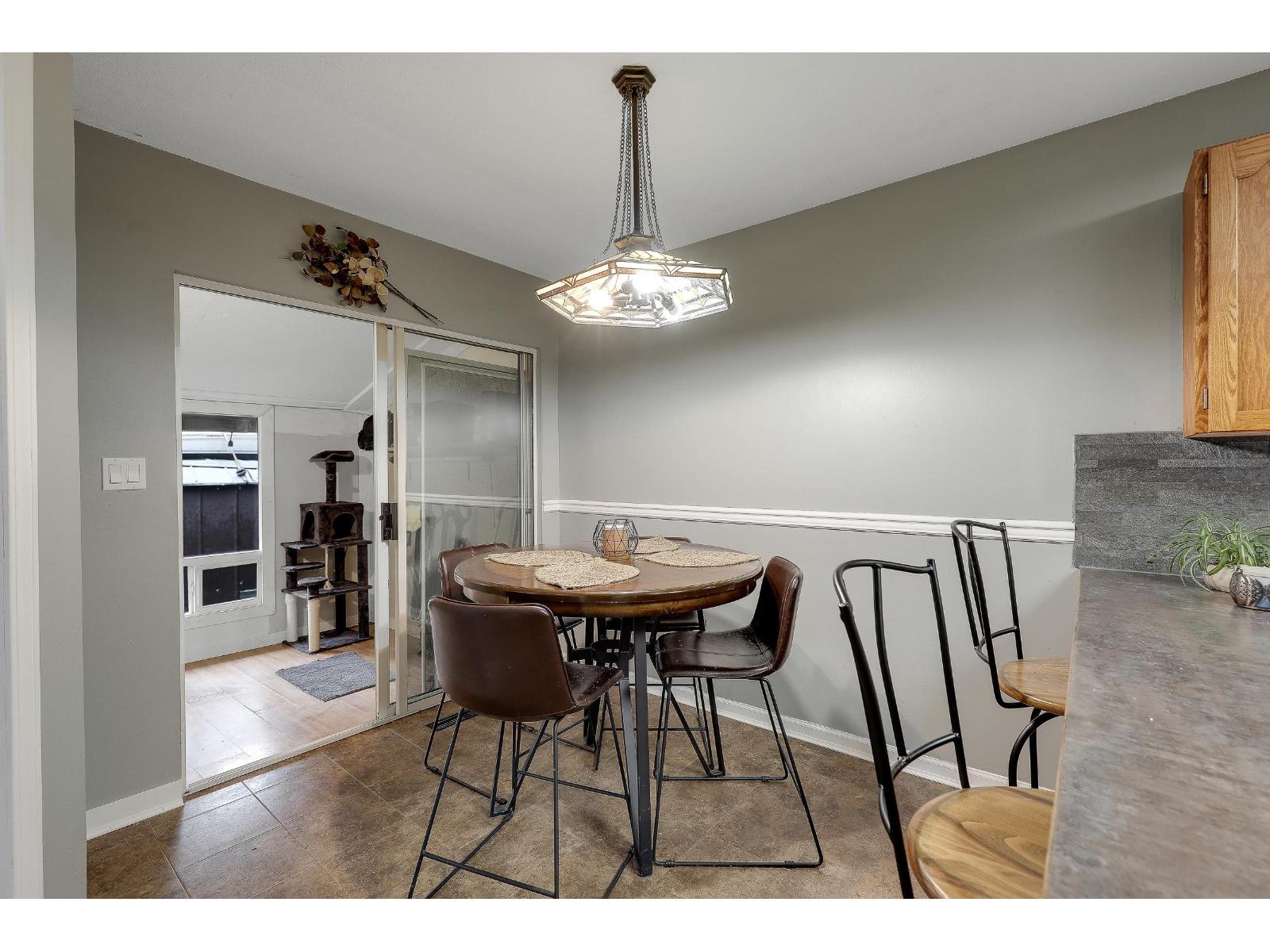 9667 151b Street, Surrey, British Columbia  V3R 9W7 - Photo 17 - R3062397