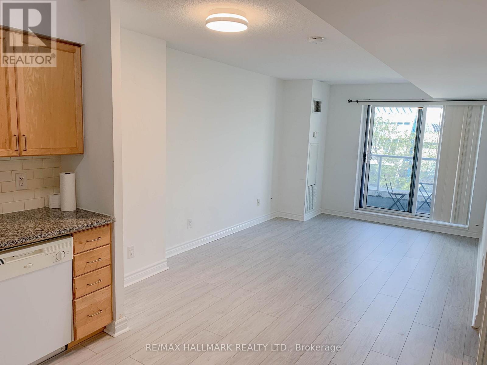 318 - 70 Town Centre Court, Toronto, Ontario  M1P 0B2 - Photo 4 - E12489732