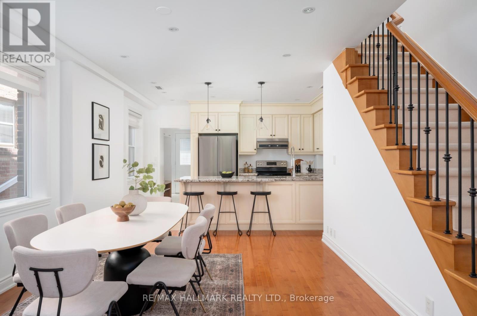 21 Mountjoy Avenue, Toronto, Ontario  M1J 1J4 - Photo 11 - E12489804