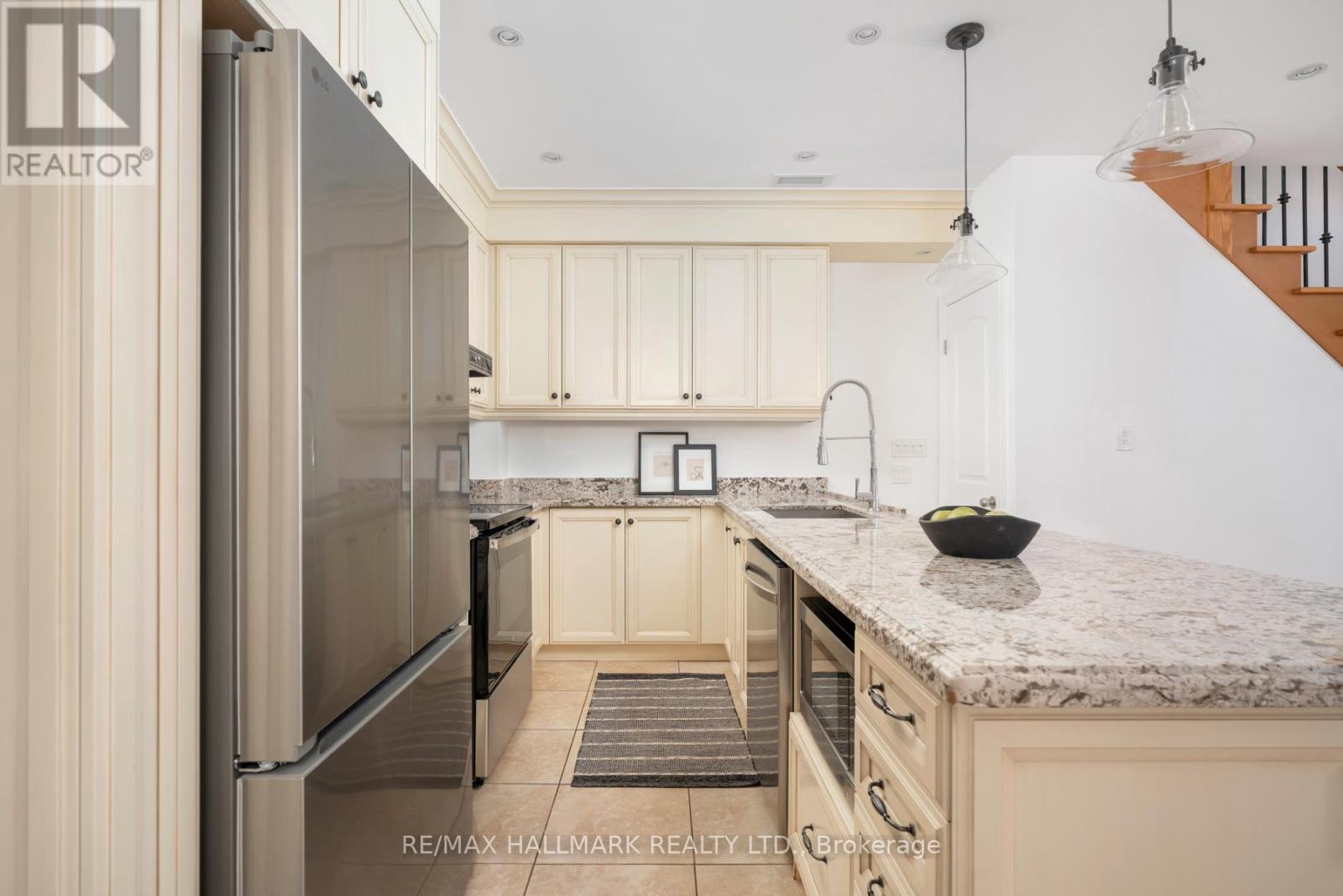 21 Mountjoy Avenue, Toronto, Ontario  M1J 1J4 - Photo 15 - E12489804