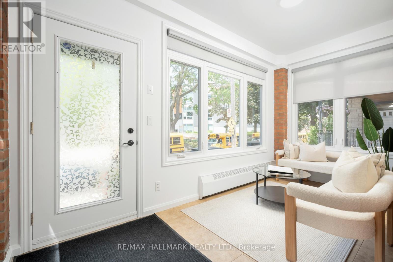 21 Mountjoy Avenue, Toronto, Ontario  M1J 1J4 - Photo 5 - E12489804