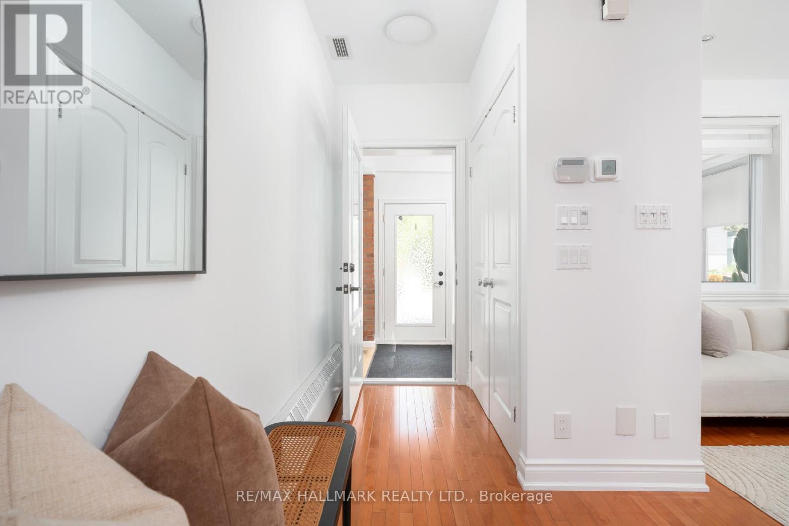 21 Mountjoy Avenue, Toronto, Ontario  M1J 1J4 - Photo 6 - E12489804