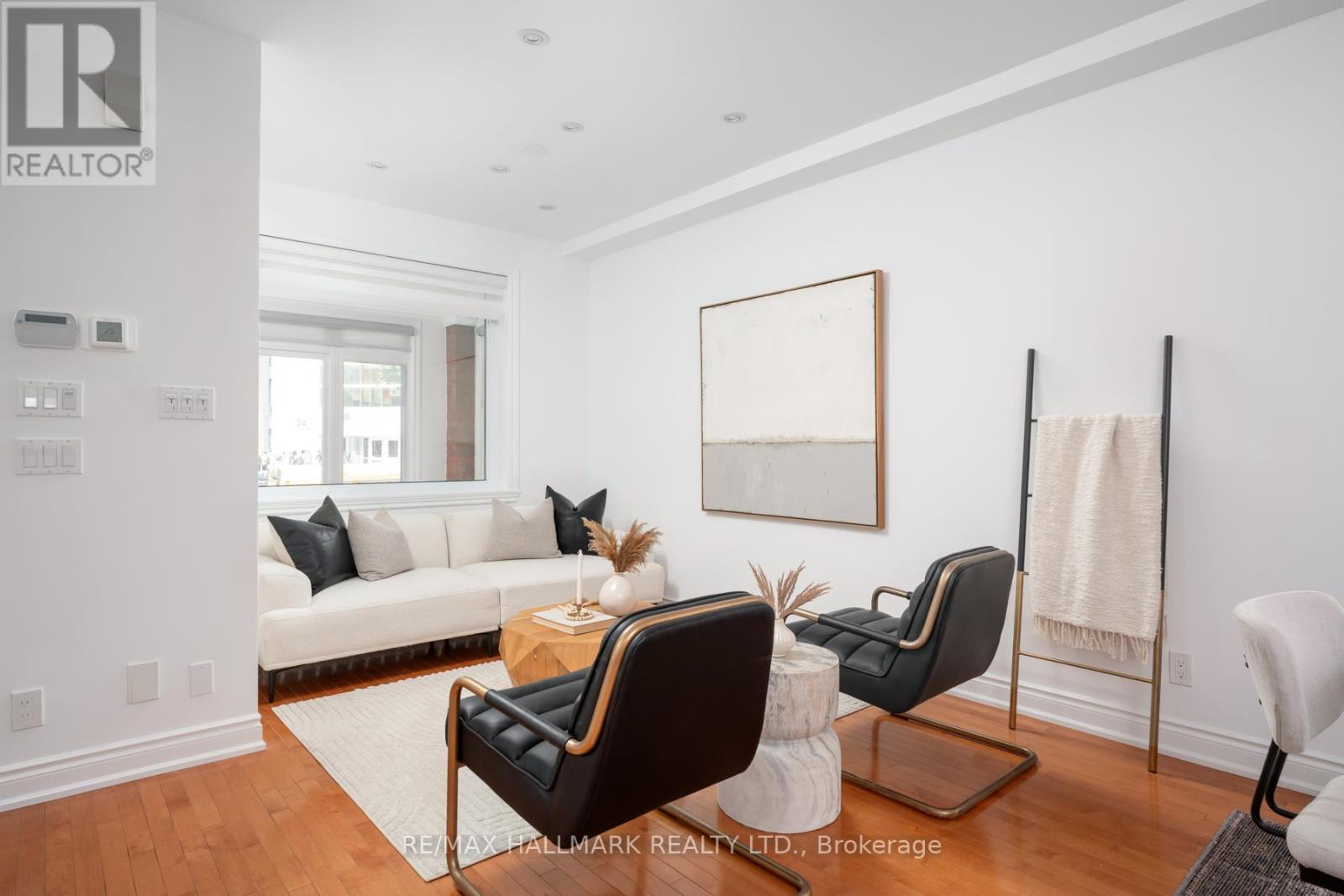 21 Mountjoy Avenue, Toronto, Ontario  M1J 1J4 - Photo 9 - E12489804