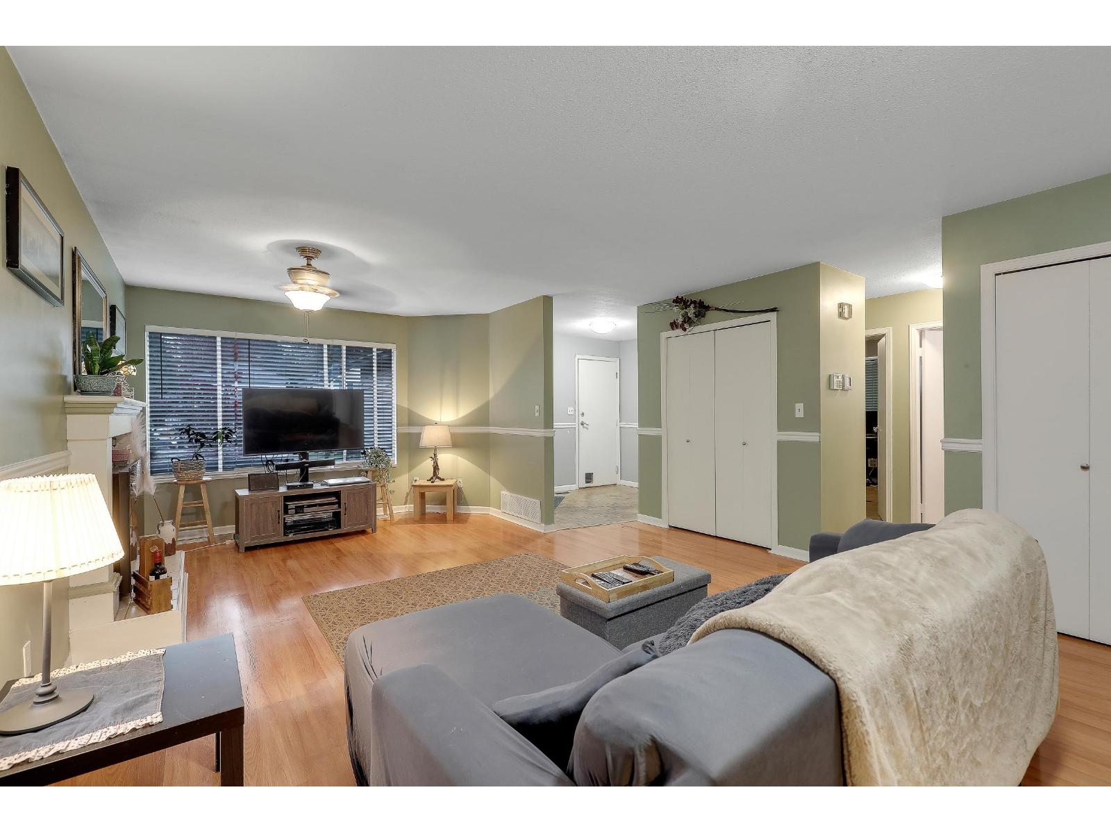 9667 151b Street, Surrey, British Columbia  V3R 9W7 - Photo 7 - R3062397