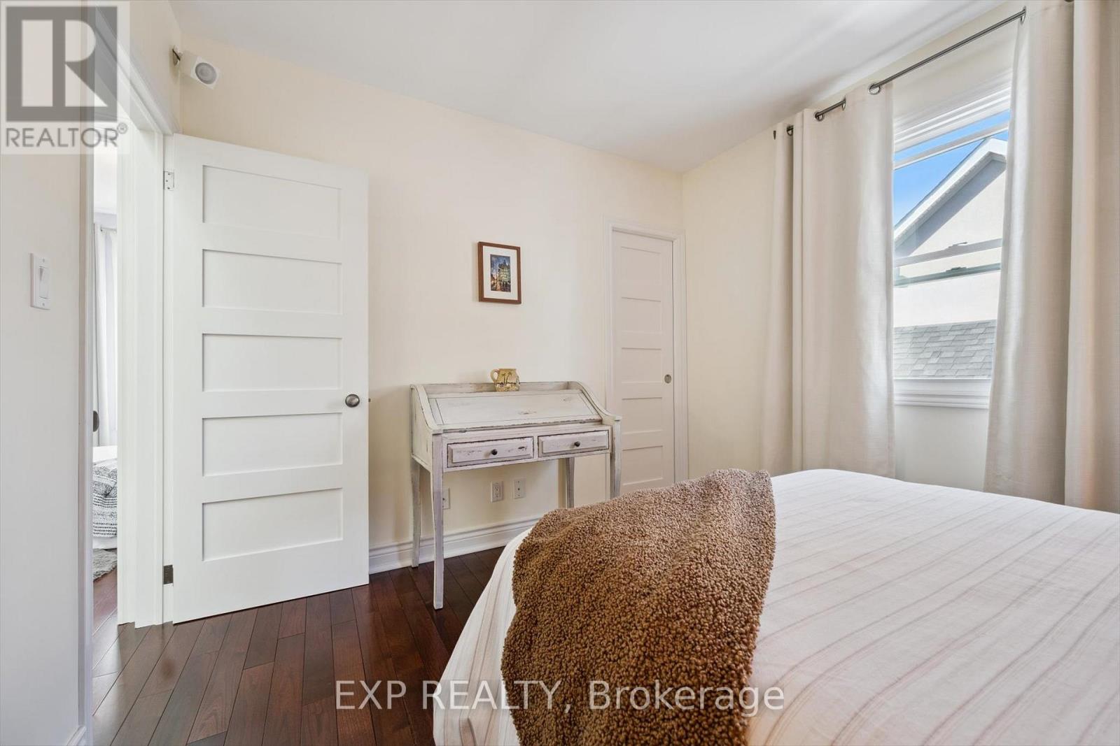 108 Barker Avenue, Toronto, Ontario  M4C 2N9 - Photo 17 - E12489940