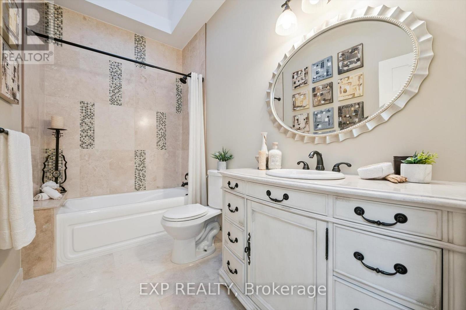 108 Barker Avenue, Toronto, Ontario  M4C 2N9 - Photo 19 - E12489940