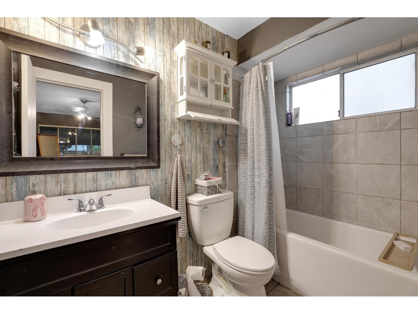 9667 151b Street, Surrey, British Columbia  V3R 9W7 - Photo 25 - R3062397