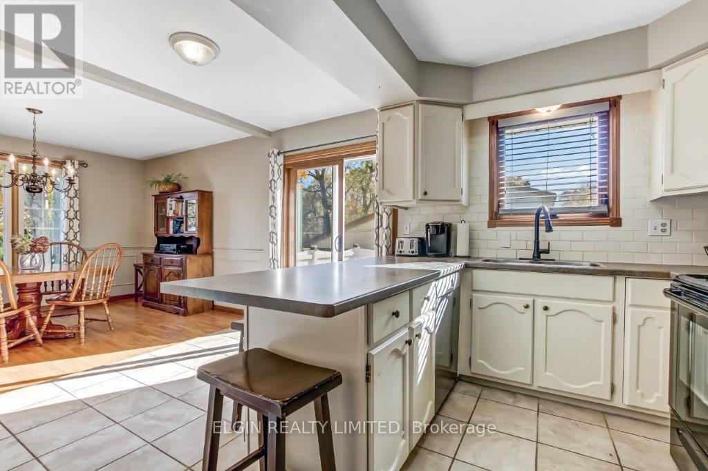 16 North Valerie Street, St. Thomas, Ontario  N5R 1A6 - Photo 10 - X12490066