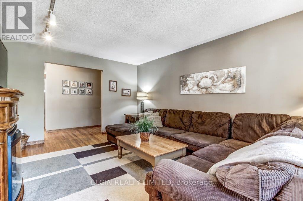 16 North Valerie Street, St. Thomas, Ontario  N5R 1A6 - Photo 6 - X12490066