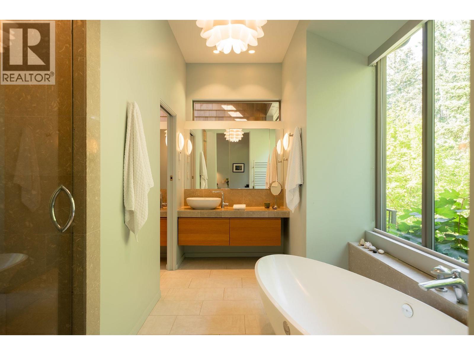 1754 Frances Walk, Bowen Island, British Columbia  V0N 1G2 - Photo 15 - R3048969