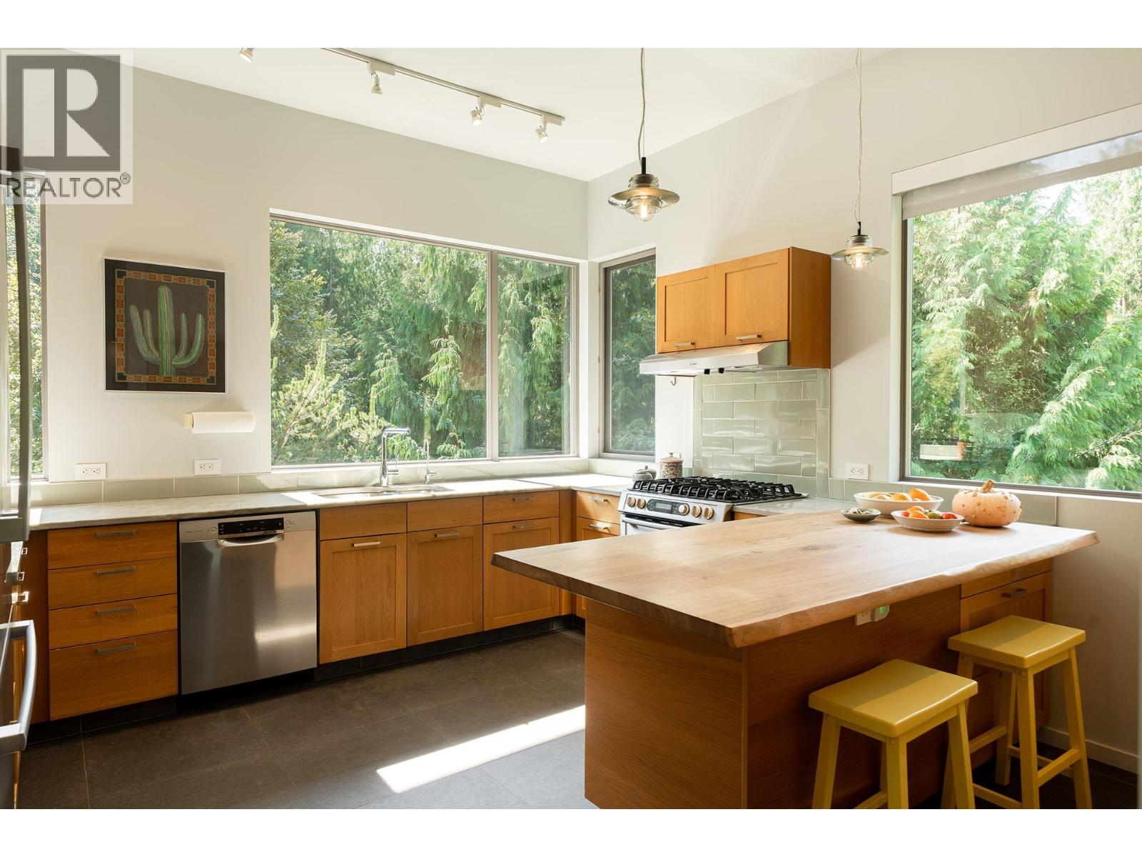 1754 Frances Walk, Bowen Island, British Columbia  V0N 1G2 - Photo 6 - R3048969