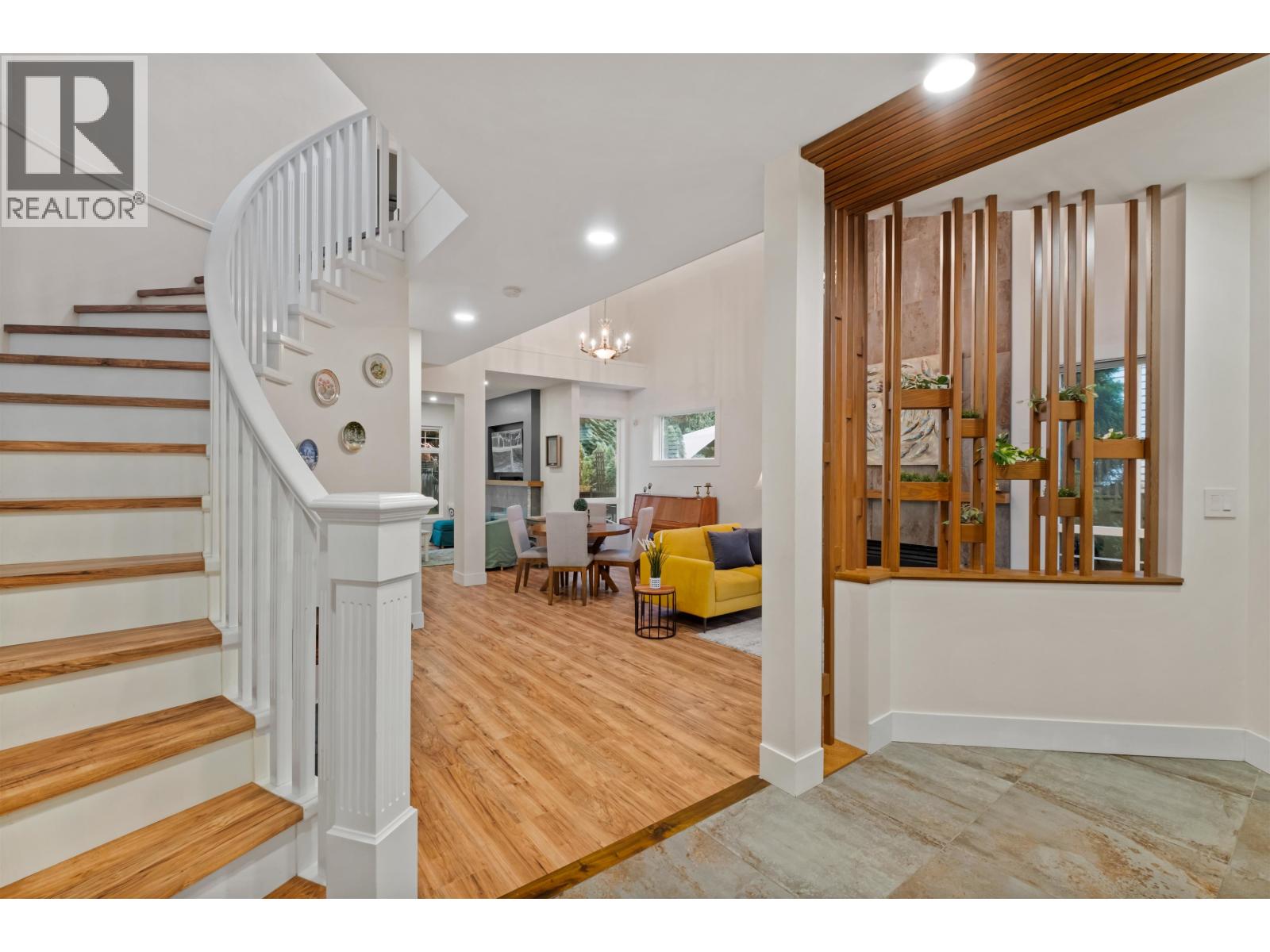 1693 ARBUTUS PLACE, Coquitlam, British Columbia