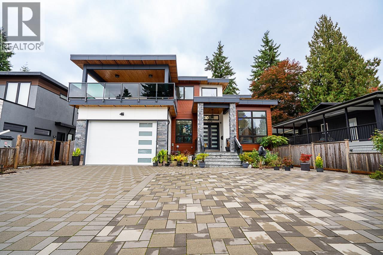 2938 CUMBERLAND STREET, Port Coquitlam, British Columbia