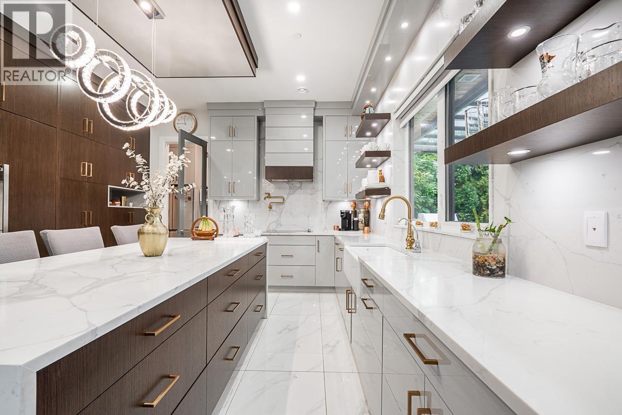 2938 Cumberland Street, Port Coquitlam, British Columbia  V3B 3V4 - Photo 11 - R3061999