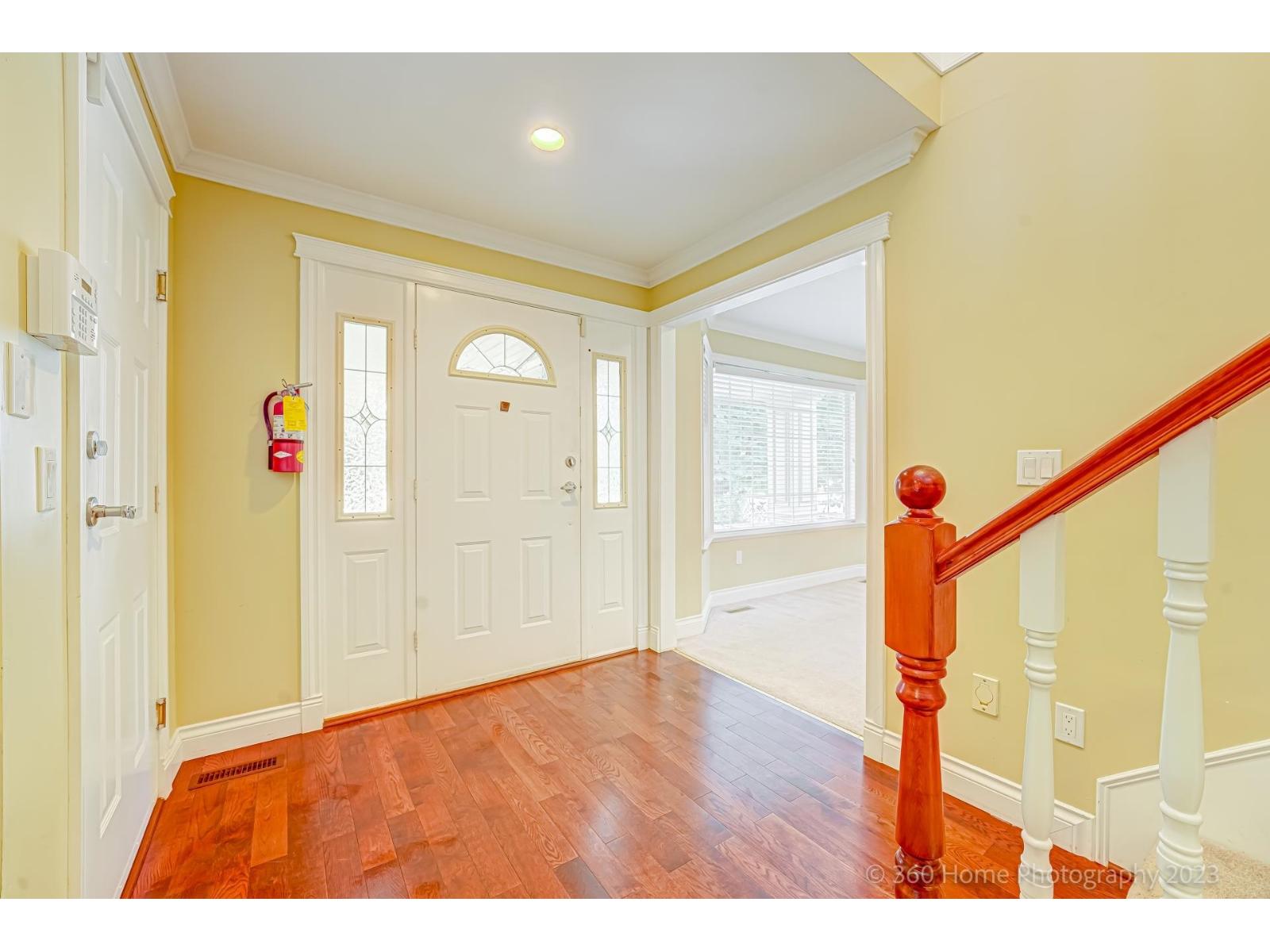 10811 162 Street, Surrey, British Columbia  V4N 1N9 - Photo 2 - R3063160