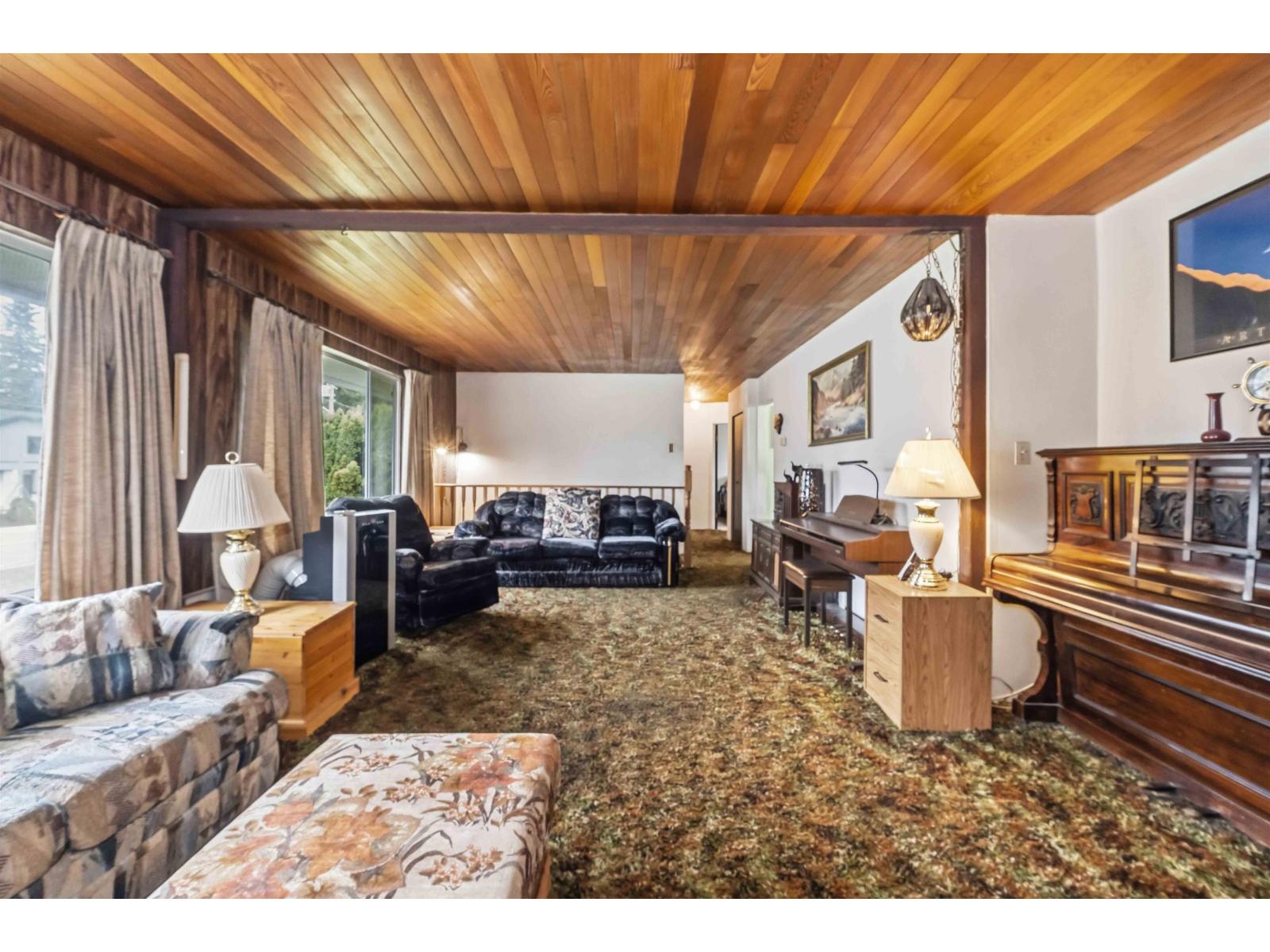 26541 29 Avenue, Langley, British Columbia  V4W 3A9 - Photo 12 - R3063154