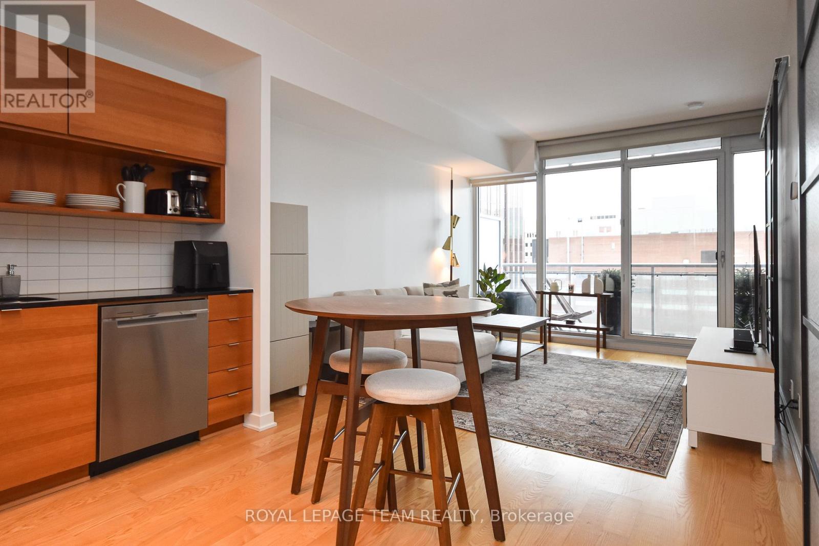 1206 - 324 Laurier Avenue W, Ottawa, Ontario  K1P 0A4 - Photo 4 - X12489978