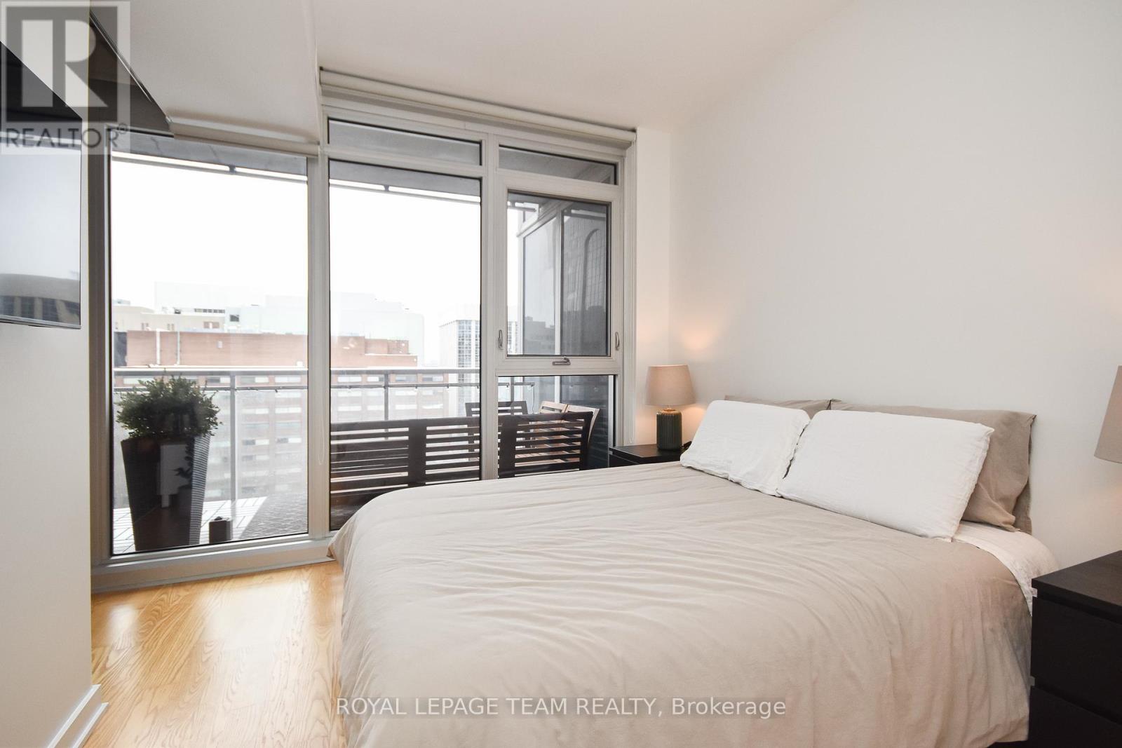 1206 - 324 Laurier Avenue, Ottawa, Ontario  K1P 0A4 - Photo 15 - X12489982