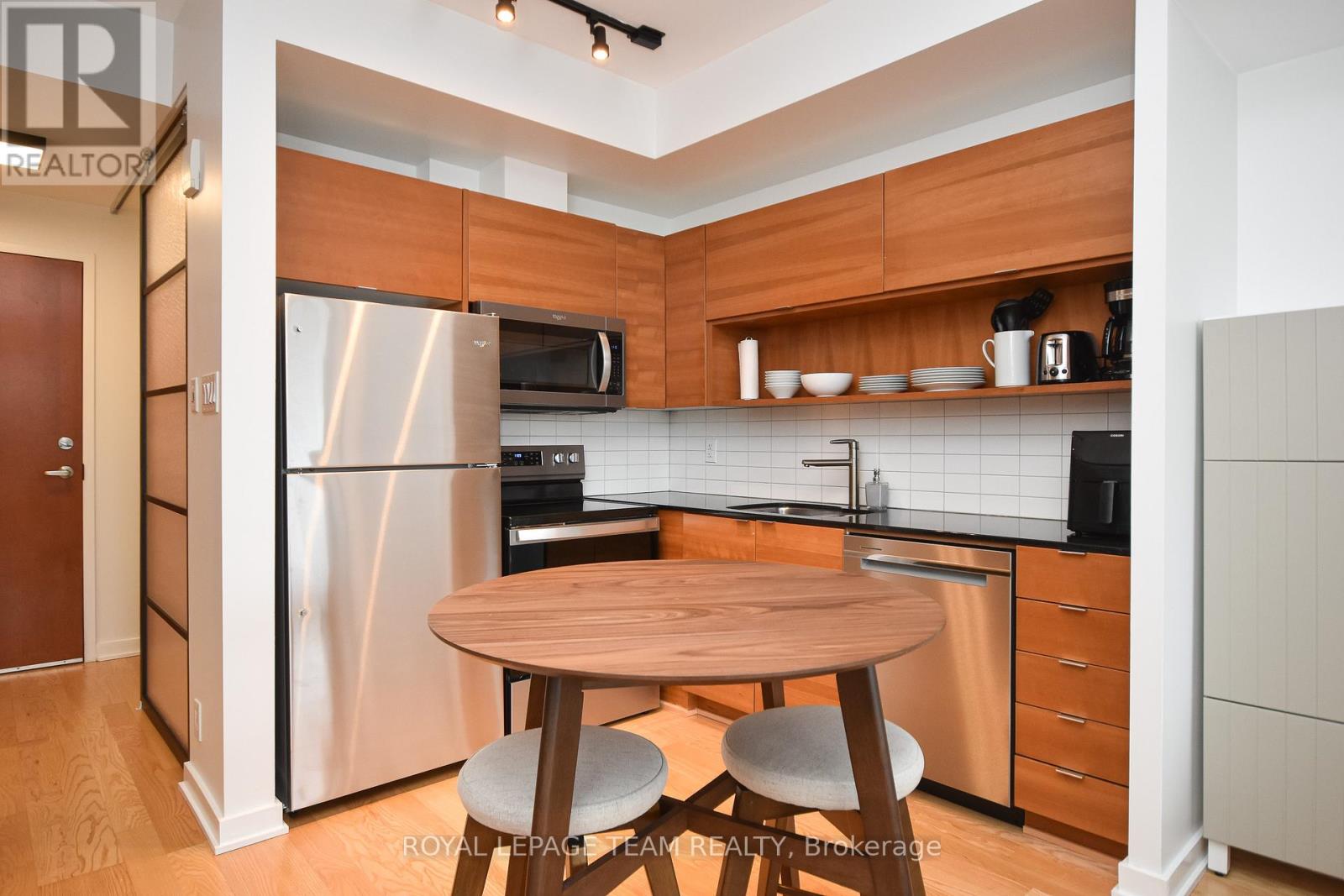 1206 - 324 Laurier Avenue, Ottawa, Ontario  K1P 0A4 - Photo 6 - X12489982