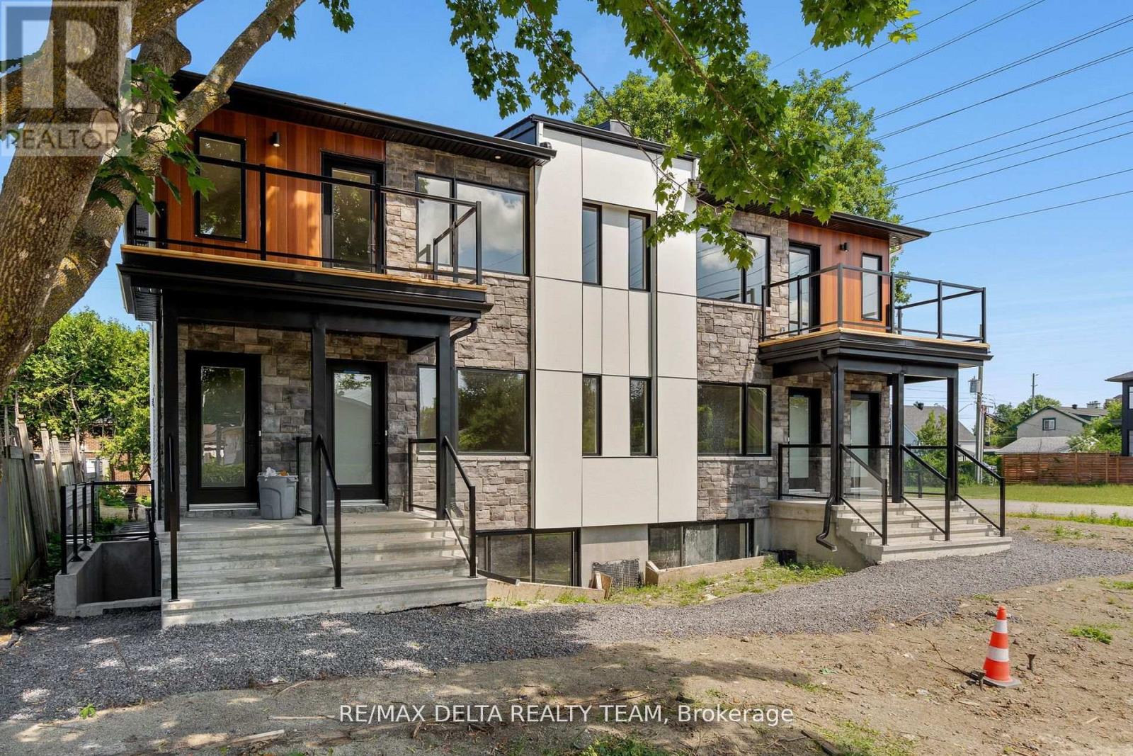 3 - 77a Granton Avenue, Ottawa, Ontario  K2G 1L2 - Photo 3 - X12490166