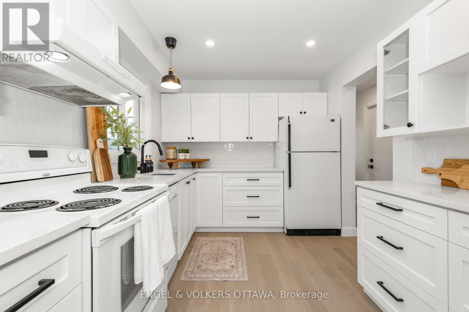 39 Benlark Road, Ottawa, Ontario  K2J 2L5 - Photo 15 - X12490184